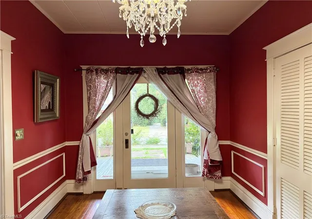 Photo 3 of Single family home for sale at 907 Johnson St, High Point, NC 27262 | MLS# 1235462 | Listing updated on 2026-09-13