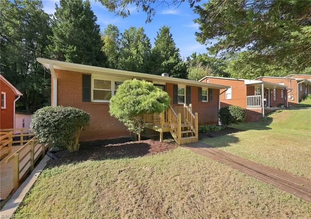 Photo 3 of Single family home for sale at 1664 Ne 23rd Street, Winston Salem, NC 27105 | MLS# 1235511 | Listing updated on 2026-09-25
