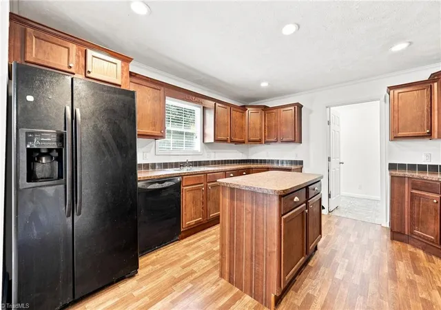 Photo 2 of Manufactured home for sale at 4851 Murray Rd, Winston Salem, NC 27106 | MLS# 1233069 | Listing updated on 2026-09-02