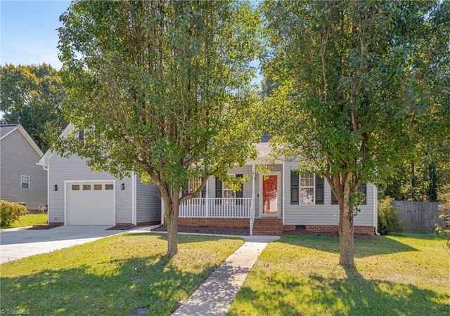 Photo 2 of Single family home for sale at 204 Esteban Ct, Mebane, NC 27302 | MLS# 1238985 | Listing updated on 2026-10-16