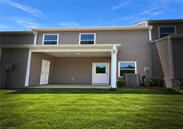 Photo 2 of Single family home for sale at 729 Summer Wheat Ln, Mebane, NC 27302 | MLS# 1235062 | Listing updated on 2026-09-14