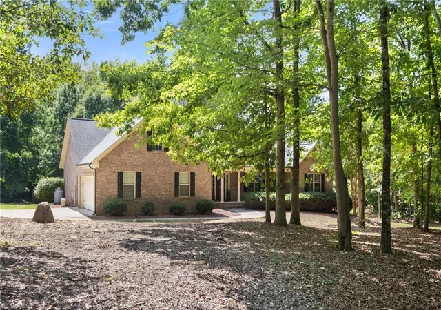 Photo 3 of Single family home for sale at 8615 Self Rd, Stokesdale, NC 27357 | MLS# 1236043 | Listing updated on 2026-09-18