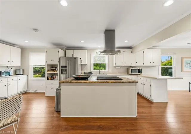Photo 3 of Single family home for sale at 707 Impala Ave, High Point, NC 27265 | MLS# 1235272 | Listing updated on 2026-09-20