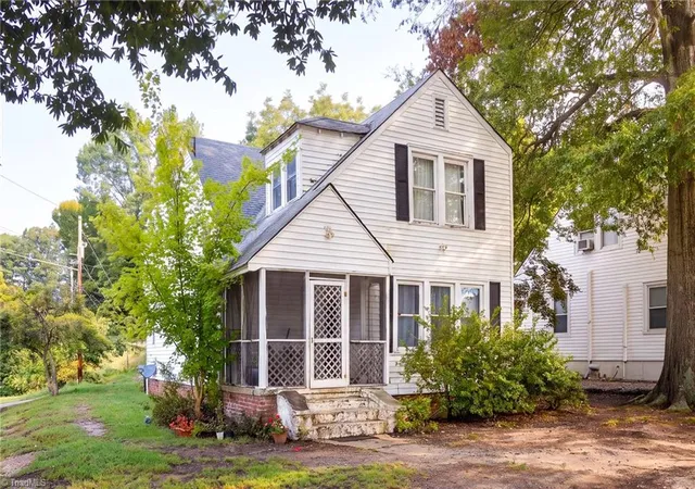 Photo 1 of Single family home for sale at 4010 S Main St, Winston Salem, NC 27127 | MLS# 1237134 | Listing updated on 2026-09-29