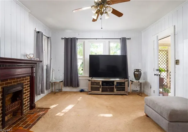 Photo 3 of Single family home for sale at 4010 S Main St, Winston Salem, NC 27127 | MLS# 1237134 | Listing updated on 2026-09-29