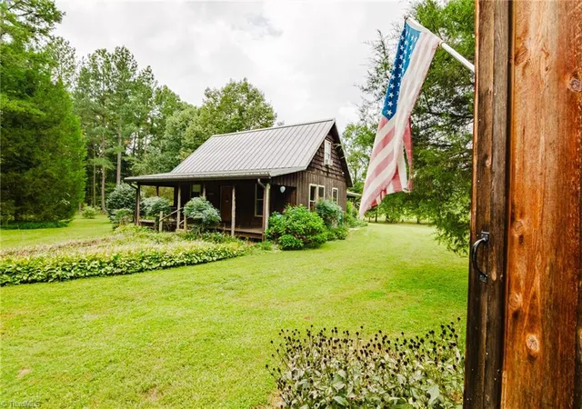 Photo 2 of Single family home for sale at 490 Bringle Fry Rd, Denton, NC 27239 | MLS# 1236422 | Listing updated on 2026-10-04