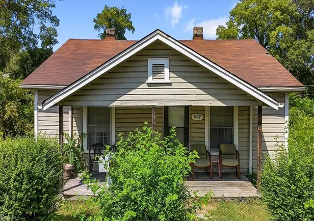 Photo 2 of Multi family home for sale at 613 Stiers St, Reidsville, NC 27320 | MLS# 1234715 | Listing updated on 2026-09-09