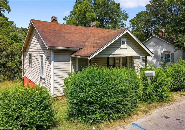 Listing Photo 4 - Condo for sale in building located at 613 Stiers St, Reidsville, NC 27320
