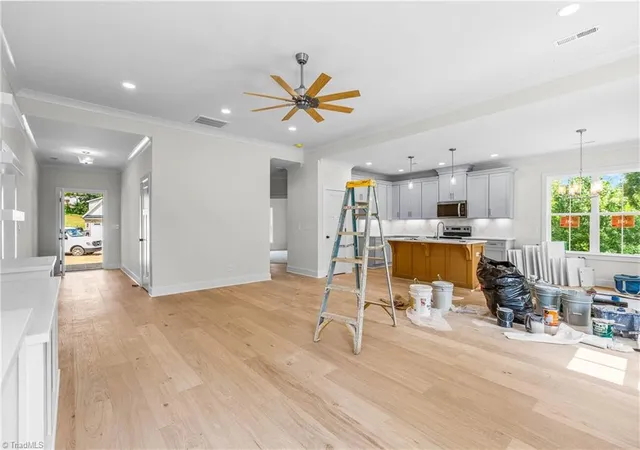 Photo 3 of Single family home for sale at 158 Beauchamp Oaks Ct, Advance, NC 27006 | MLS# 1235081 | Listing updated on 2026-09-18