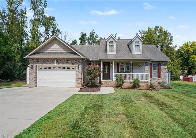 Photo 1 of Single family home for sale at 504 Evergreen Trl, Thomasville, NC 27360 | MLS# 1235864 | Listing updated on 2026-09-26