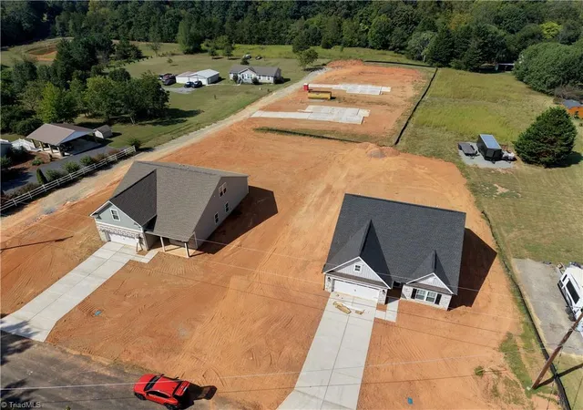 Photo 1 of Single family home for sale at 5166 Paramount Rd #1061, Pfafftown, NC 27040 | MLS# 1236581 | Listing updated on 2026-09-23