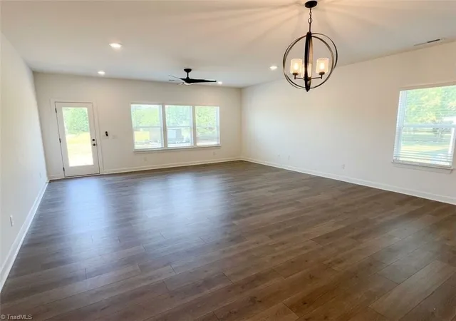 Photo 4 of Single family home for sale at 5166 Paramount Rd #1061, Pfafftown, NC 27040 | MLS# 1236581 | Listing updated on 2026-09-23