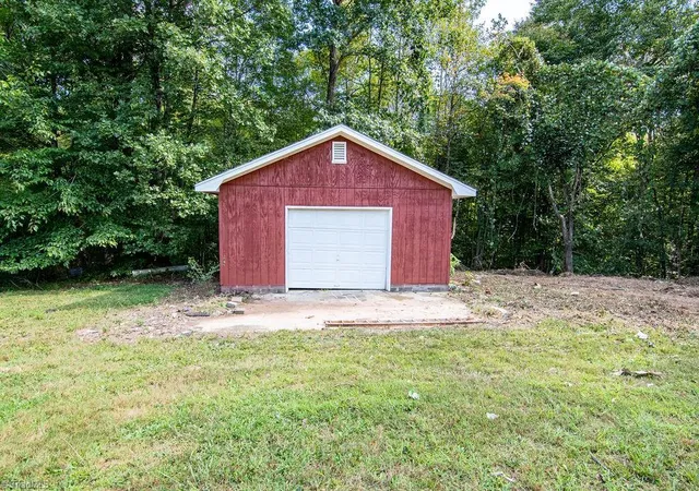 Photo 3 of Single family home for sale at 1428 US Hwy 311 N, Walnut Cove, NC 27052 | MLS# 1233771 | Listing updated on 2026-09-19