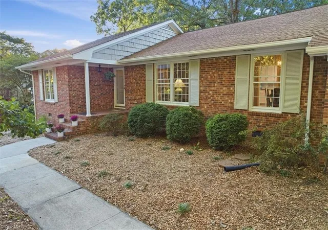 Single family home for sale at 102 Cottonwood Dr, Jamestown, NC 27282 | MLS# 1238438