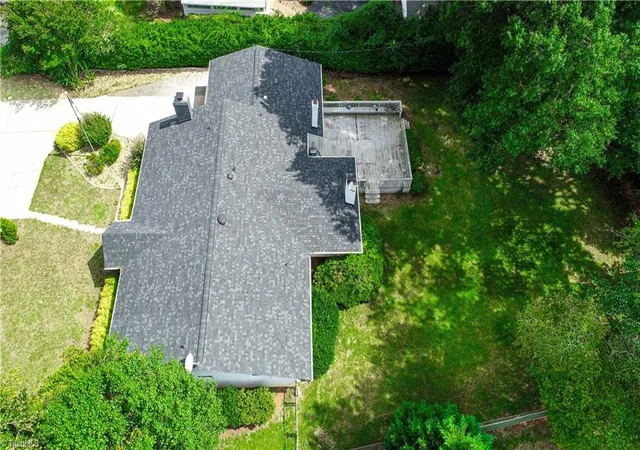 Photo 3 of Single family home for sale at 3917 W Friendly Ave, Greensboro, NC 27410 | MLS# 1235302 | Listing updated on 2026-10-08