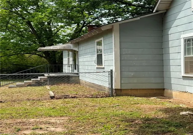 Photo 3 of Single family home for sale at 1423 Westchapel Rd, Asheboro, NC 27205 | MLS# 1234885 | Listing updated on 2026-09-08