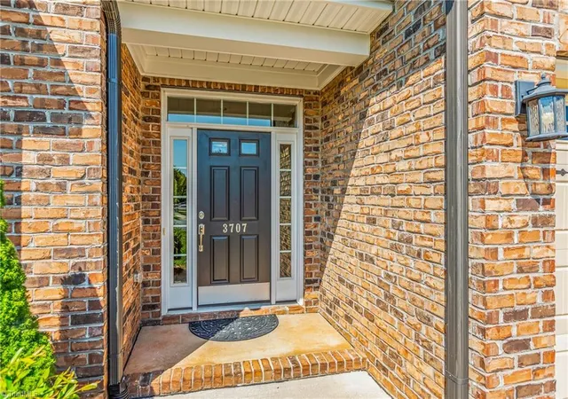 Photo 4 of Sale Pending at 3707 Wheat St, High Point, NC 27265 | MLS# 1234114 | Listing updated on 2026-09-10