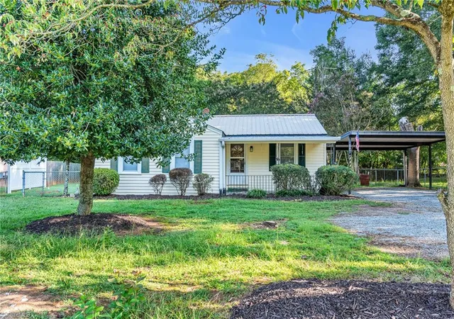 Photo 4 of Sale Pending at 344 Owens Rd, Lexington, NC 27292 | MLS# 1234588 | Listing updated on 2026-09-17