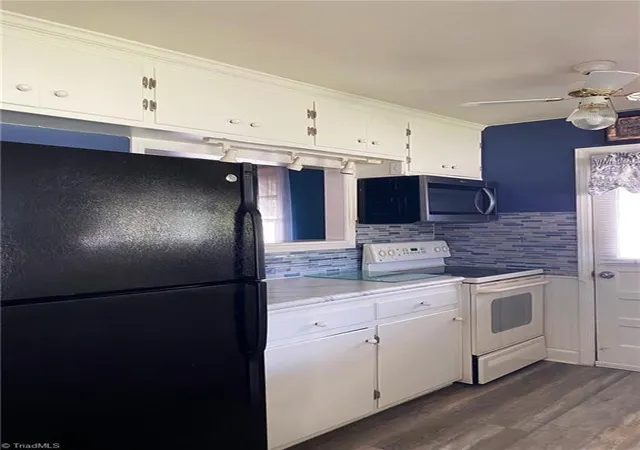 Photo 3 of Single family home for sale at 520 Gales Ave, Winston Salem, NC 27103 | MLS# 1236931 | Listing updated on 2026-10-27