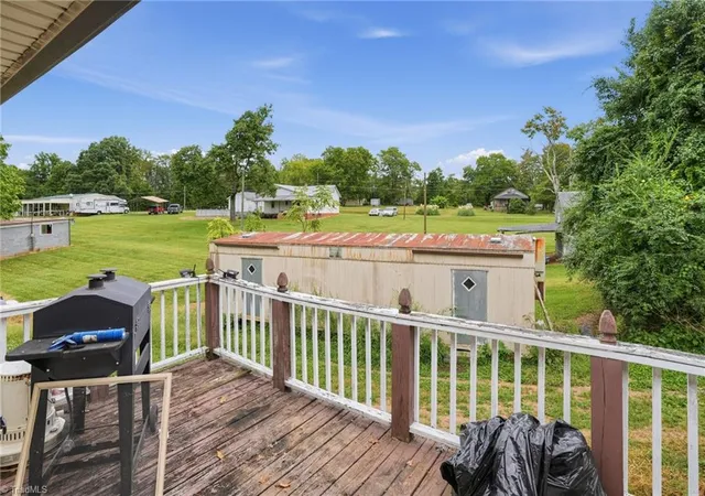 Photo 3 of Single family home for sale at 862 Country Clb Dr, State Road, NC 28676 | MLS# 1236211 | Listing updated on 2026-09-18