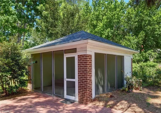 Photo 2 of Single family home for sale at 815 Main St, Reidsville, NC 27320 | MLS# 1235838 | Listing updated on 2026-09-29