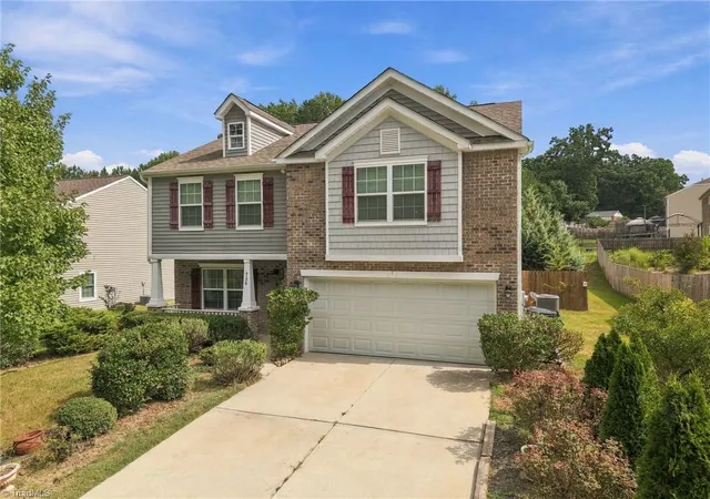 Photo 1 of Single family home for sale at 4176 Northrop Dr, Haw River, NC 27258 | MLS# 1235707 | Listing updated on 2026-10-03