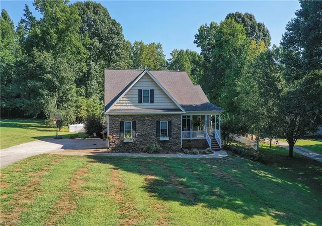 Photo 1 of Single family home for sale at 133 Fern Hvn Ln, Mocksville, NC 27028 | MLS# 1234701 | Listing updated on 2026-09-15