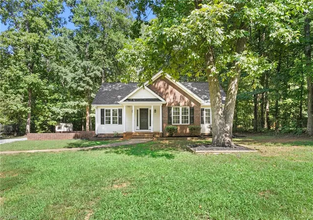 Photo 1 of Single family home for sale at 4420 Fairland Ct, Burlington, NC 27215 | MLS# 1234312 | Listing updated on 2026-09-17