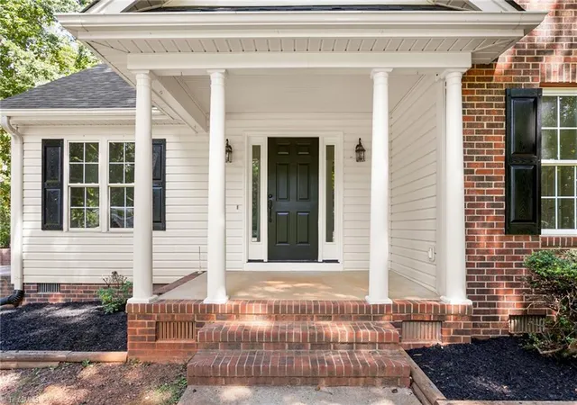 Photo 3 of Single family home for sale at 4420 Fairland Ct, Burlington, NC 27215 | MLS# 1234312 | Listing updated on 2026-09-17