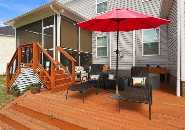 Photo 2 of Single family home for sale at 1089 Luna Crk Ct, Kernersville, NC 27284 | MLS# 1235623 | Listing updated on 2026-10-05
