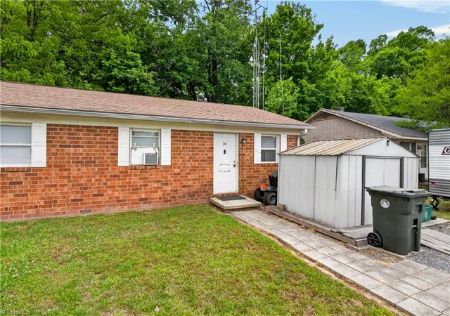 Photo 3 of Multi family home for sale at 21 Hunter St, Thomasville, NC 27360 | MLS# 1238354 | Listing updated on 2026-10-08