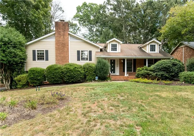 Photo 1 of Single family home for sale at 321 Stanaford Rd, Winston Salem, NC 27104 | MLS# 1235880 | Listing updated on 2026-09-18
