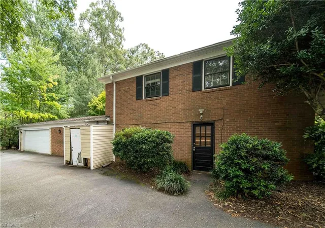 Photo 3 of Single family home for sale at 321 Stanaford Rd, Winston Salem, NC 27104 | MLS# 1235880 | Listing updated on 2026-09-18