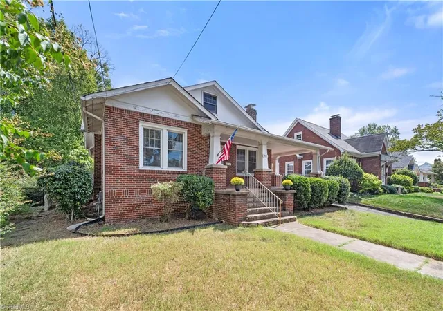 Photo 3 of Single family home for sale at 905 Miller St, Winston Salem, NC 27103 | MLS# 1234946 | Listing updated on 2026-09-13