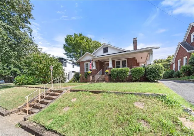 Photo 4 of Single family home for sale at 905 Miller St, Winston Salem, NC 27103 | MLS# 1234946 | Listing updated on 2026-09-13