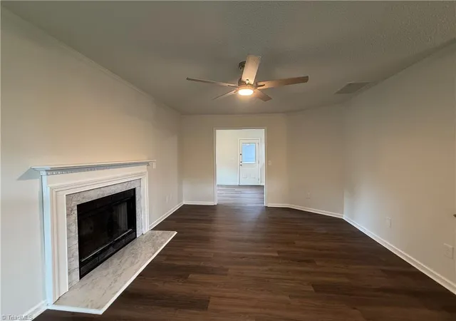 Photo 2 of Single family home for sale at 1001 Kingstree Ridge Dr, Winston Salem, NC 27127 | MLS# 1237206 | Listing updated on 2026-10-30