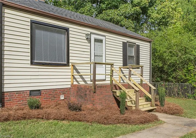 Photo 1 of Single family home for sale at 219 Matt Pl, Greensboro, NC 27405 | MLS# 1238640 | Listing updated on 2026-10-28