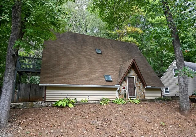 Photo 2 of Single family home for sale at 1469 Old Town Rd, Winston Salem, NC 27106 | MLS# 1236193 | Listing updated on 2026-10-09