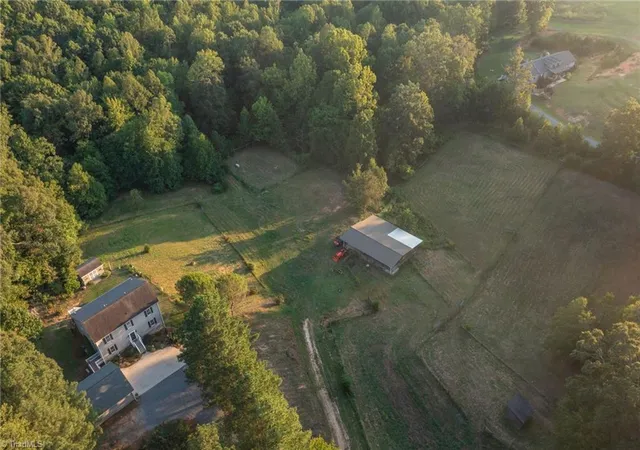 Photo 1 of Sale Pending at 8655 Warner Rd, Kernersville, NC 27284 | MLS# 1234151 | Listing updated on 2026-09-11