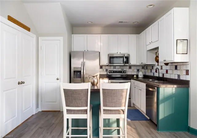 Photo 3 of Single family home for sale at 2471 Autumn Mist Dr, Winston Salem, NC 27103 | MLS# 1234990 | Listing updated on 2026-09-10