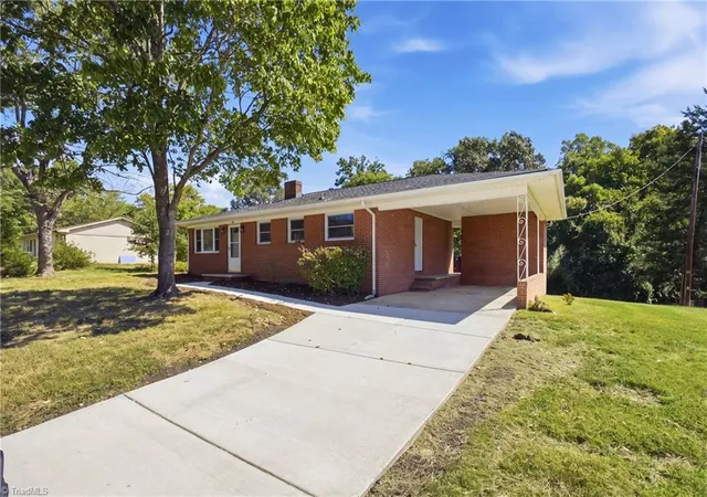 Photo 2 of Single family home for sale at 147 Reese St, High Point, NC 27265 | MLS# 1235554 | Listing updated on 2026-09-14