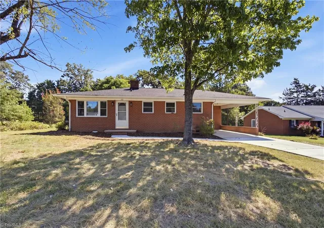 Photo 3 of Single family home for sale at 147 Reese St, High Point, NC 27265 | MLS# 1235554 | Listing updated on 2026-09-14