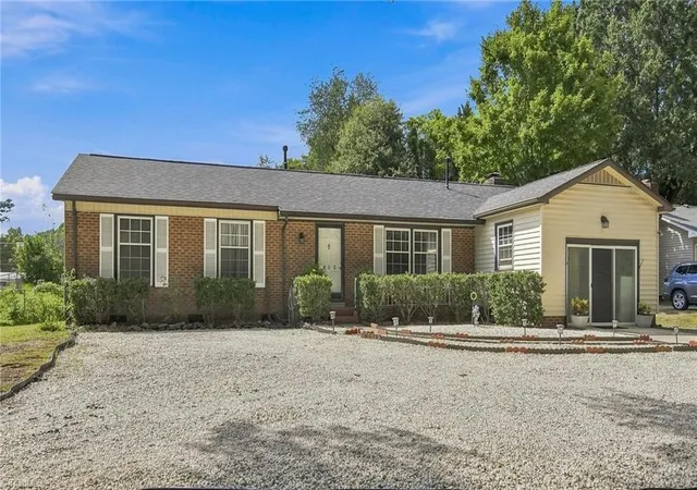 Photo 3 of Single family home for sale at 203 Capistrano Dr, Winston Salem, NC 27103 | MLS# 1234982 | Listing updated on 2026-09-21