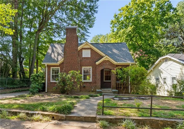 Photo 1 of Single family home for sale at 1708 Grace St, Winston Salem, NC 27103 | MLS# 1234210 | Listing updated on 2026-10-05