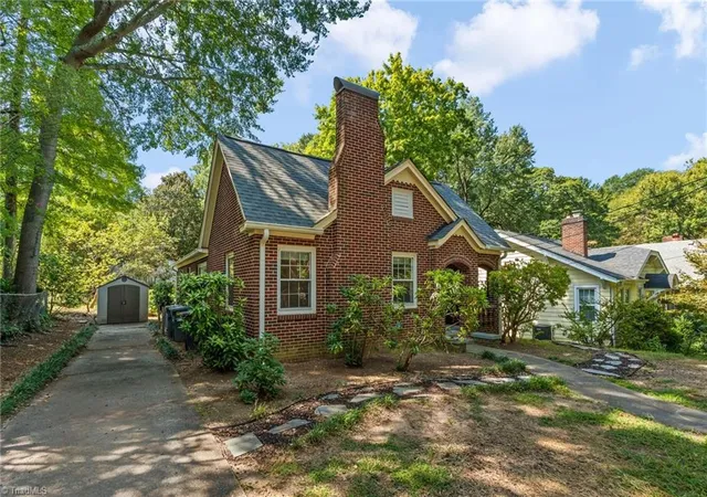 Photo 3 of Single family home for sale at 1708 Grace St, Winston Salem, NC 27103 | MLS# 1234210 | Listing updated on 2026-10-05