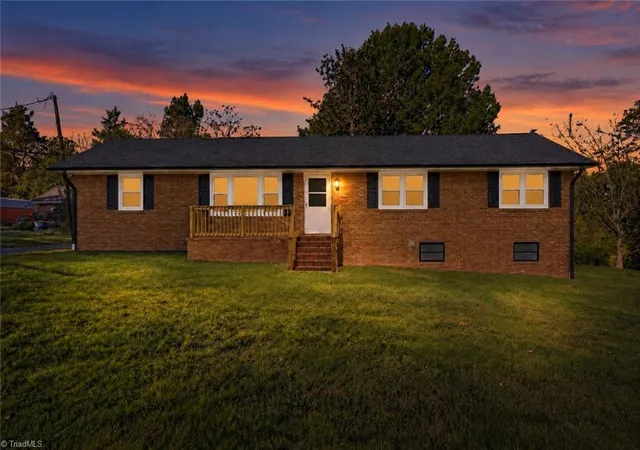 Photo 1 of Sale Pending at 5500 Fieldswood Dr, Greensboro, NC 27406 | MLS# 1239457 | Listing updated on 2026-10-27
