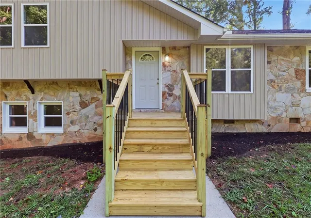 Photo 2 of Single family home for sale at 1505 Brannock Dr, Greensboro, NC 27406 | MLS# 1234464 | Listing updated on 2026-09-07