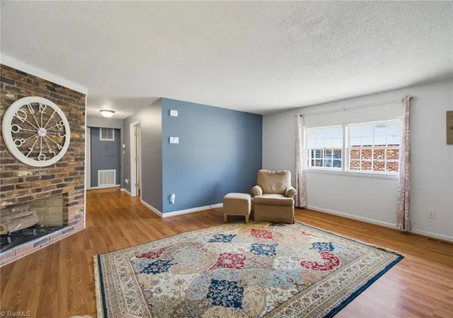 Photo 4 of Single family home for sale at 218 Williamson St, Burlington, NC 27215 | MLS# 1234995 | Listing updated on 2026-09-11