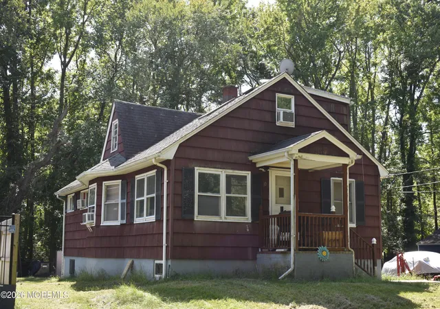 Photo 1 of Single family home for sale at 10 Youmans Ave, Eatontown, NJ 07724 | MLS# 22629026 | Listing updated on 2026-09-14