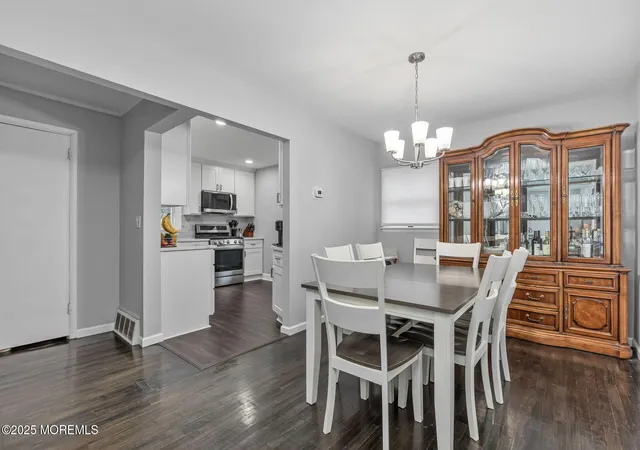 Photo 3 of Single family home for sale at 11 Cornell Dr, Hazlet, NJ 07730 | MLS# 22628610 | Listing updated on 2026-09-15